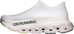 On Running Cloudmonster 3 Hyper LightSpray Unisex - Image 4