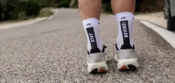 Pro Racing Socks V4.0 Run High - Stay Behind - Image 2
